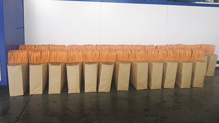 White Brown Yellow Kraft Paper Square Bottom Bag With Handle Gift Bag Food Bag Wholesale Retail Paper Bag