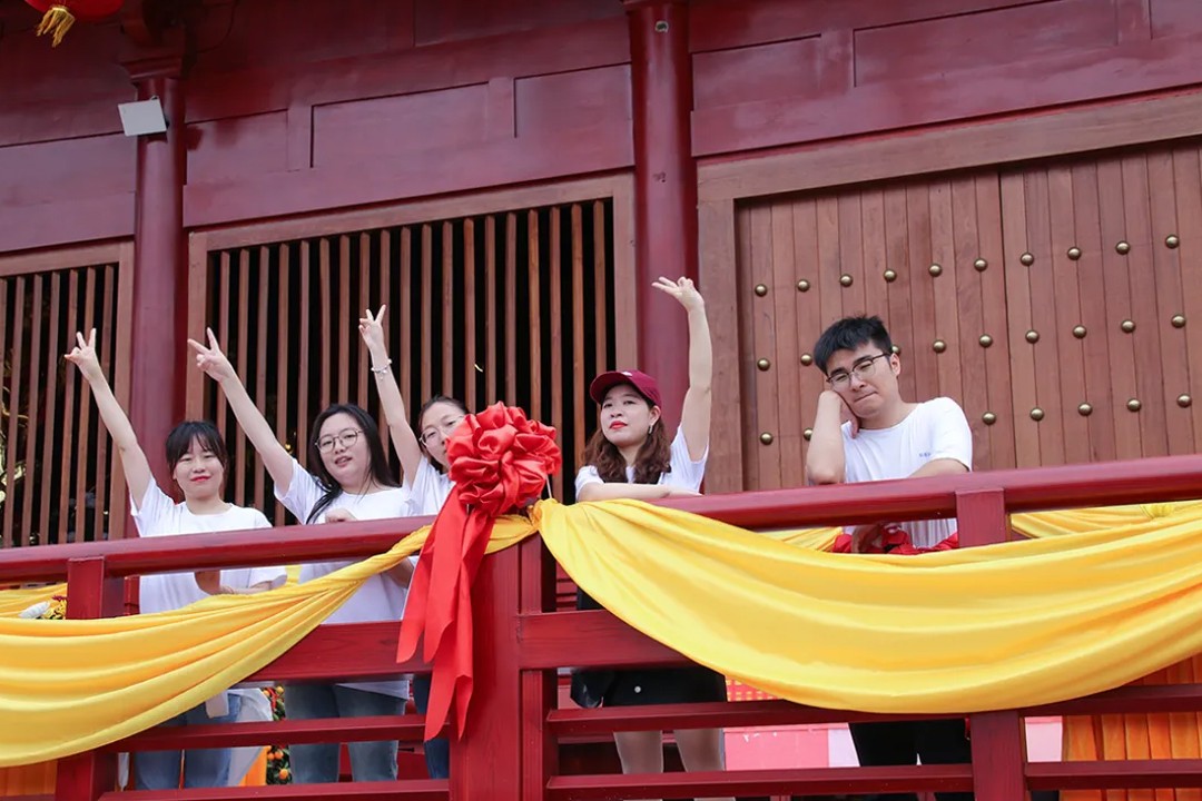 Mencari Ketenangan di Kuil Purba, Membina Perpaduan di Eco-Parks — COVNA Team Building Day (6)