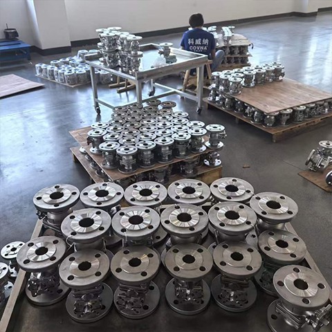 Pengeluar Double Flanged Butterfly Valve Kilang COVNA