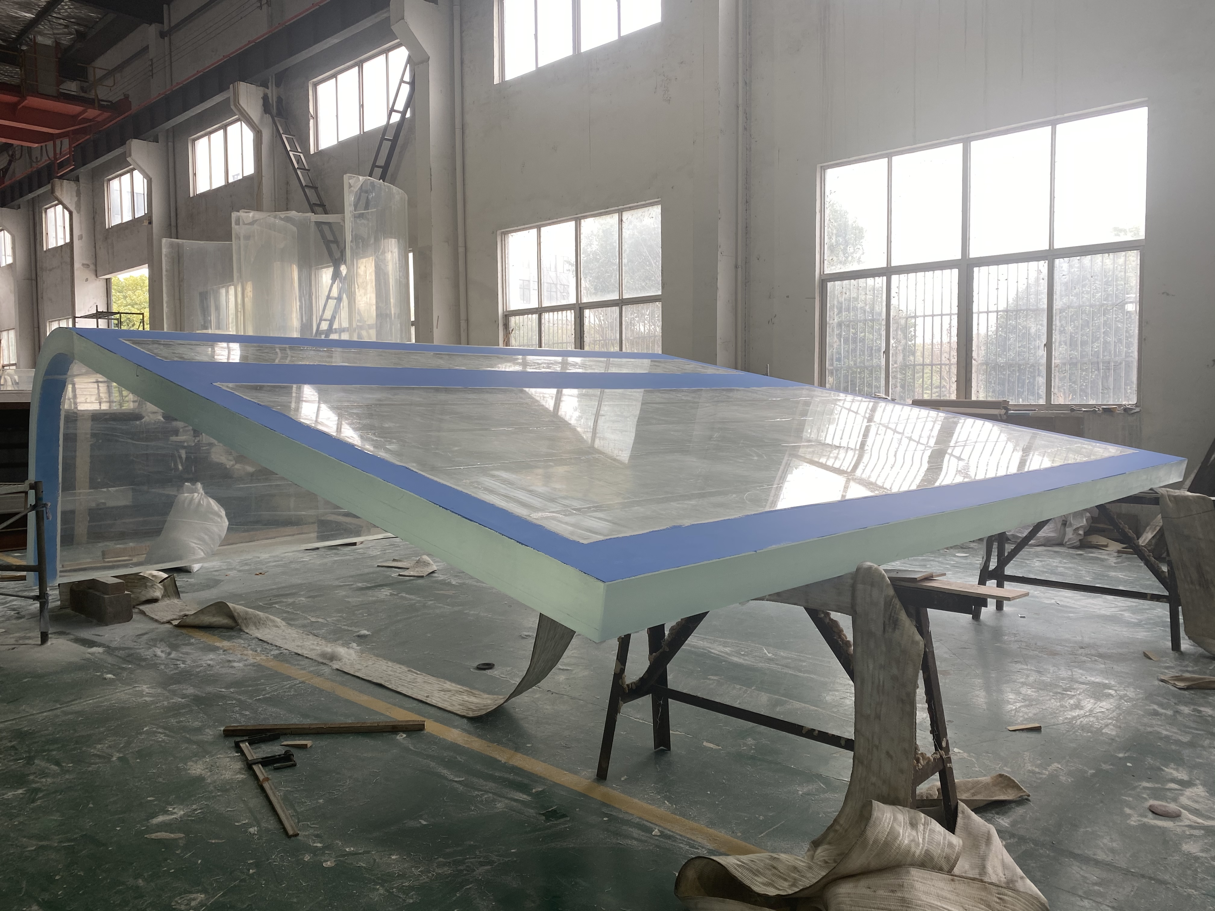 Panel akrylowy zakrzywiony - LEYU