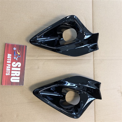 Osłona lampy przeciwmgielnej Hilux GR Sport