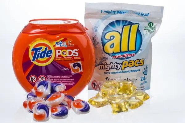 Laundry Pod Packaging and Child Safety تغليف أكياس الغسيل وسلامة الأطفال