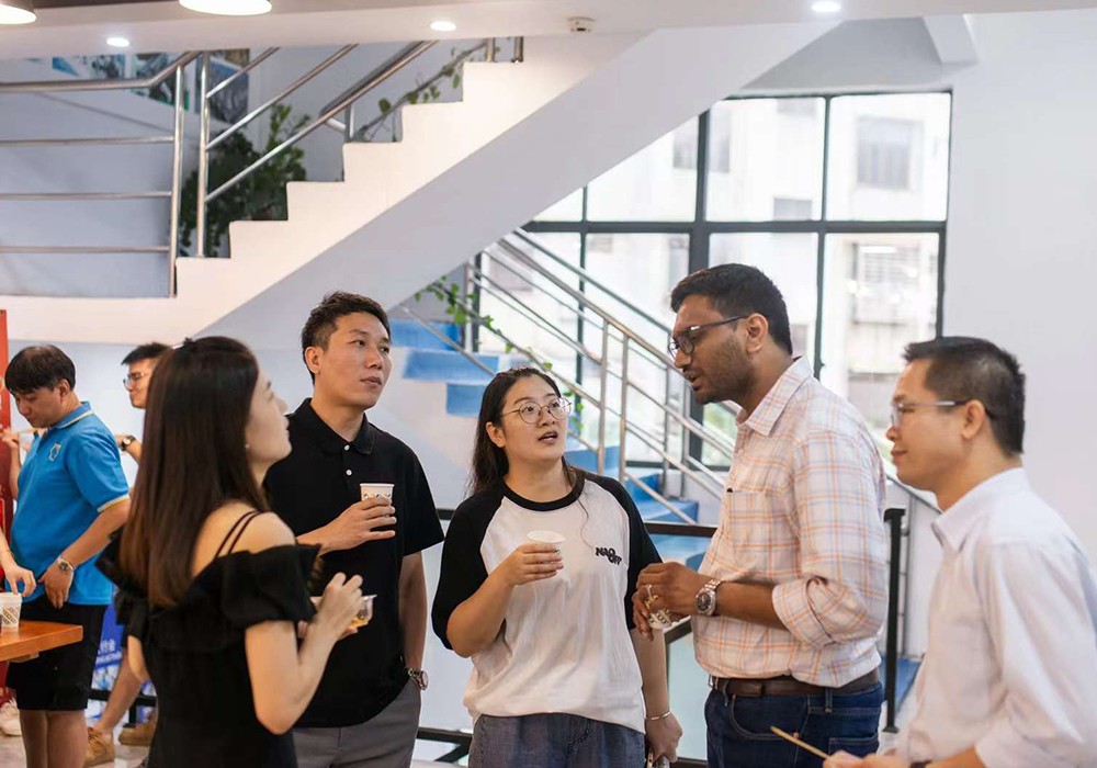Indian Clients Visit COVNA to Inspect Valve Order and Explore Future Cooperation ลูกค้าชาวอินเดียเยี่ยมชม COVNA เพื่อตรวจสอบคำสั่งซื้อ Valve และสำรวจความร่วมมือในอนาคต