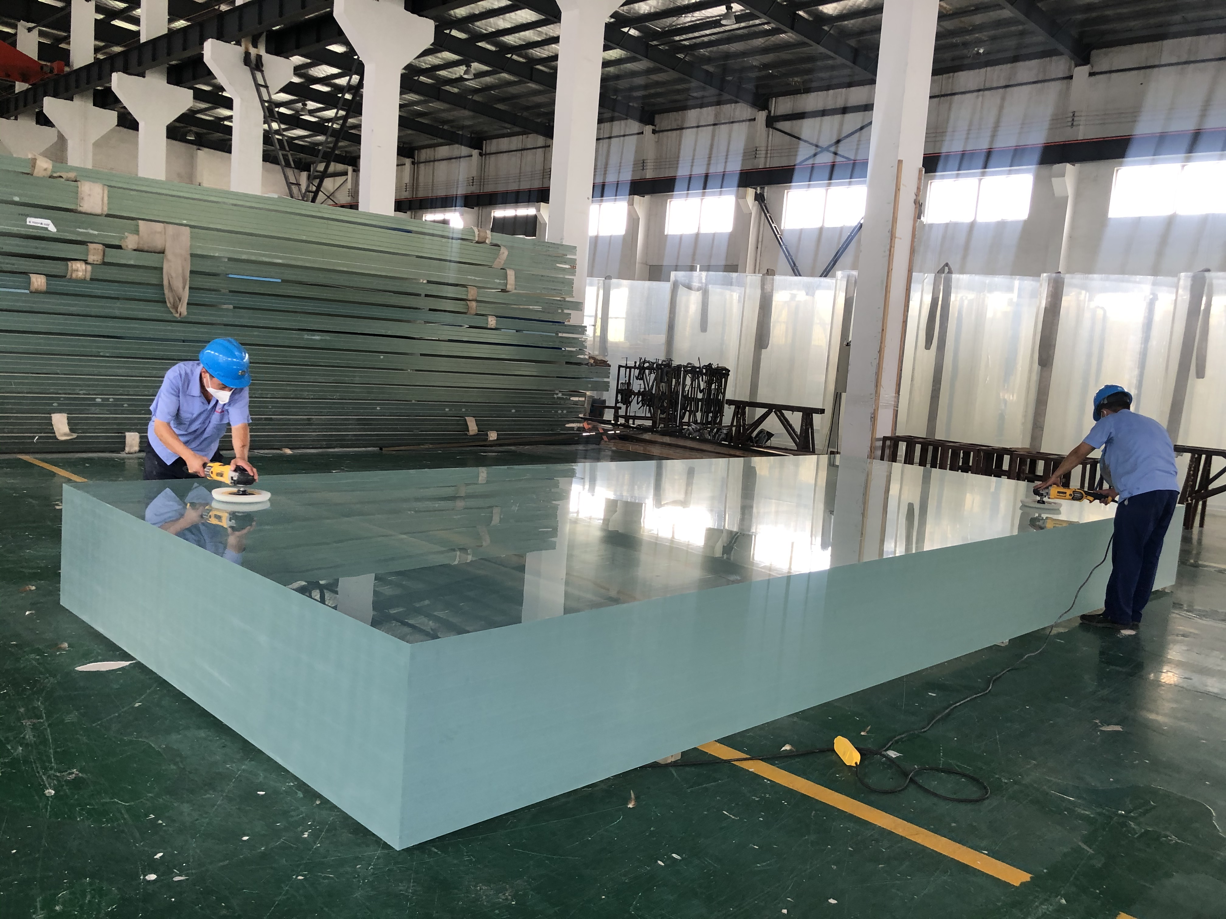 Basen akrylowy - montaż LEYU