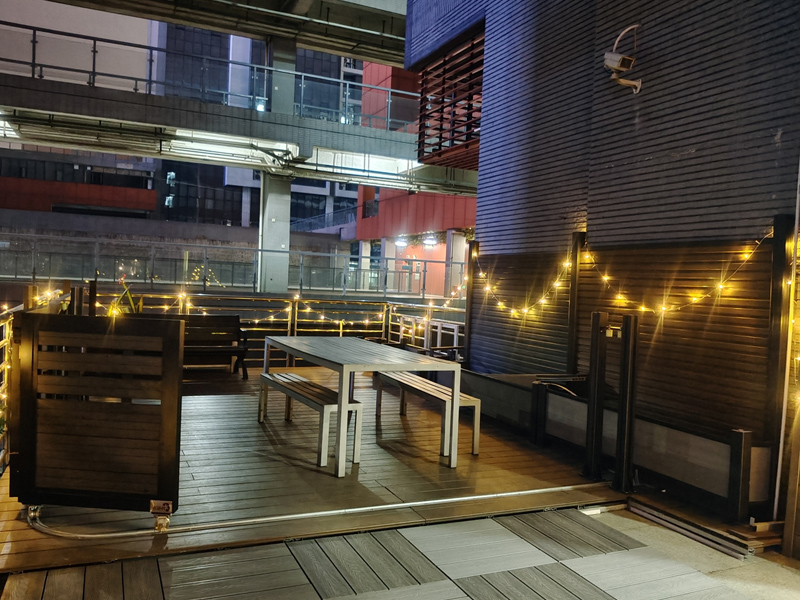 Install-Colorful-Lights-on-the-WPC-Fence-and-Gate