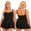 Mulheres plus size em trajes de banho