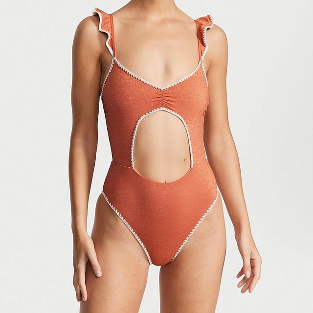 مایو یک تکه نخی