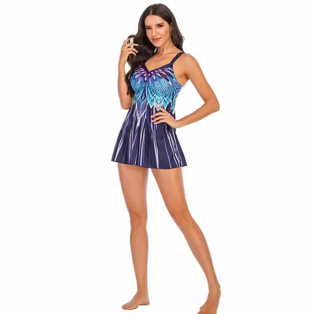 ชุดว่ายน้ำ Tankini ผู้หญิงพร้อมกางเกงขาสั้น