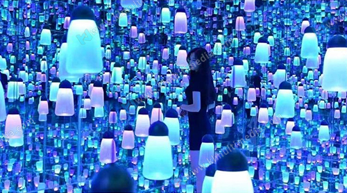 معلق  أضواء