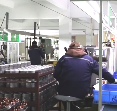 การประกอบและทดสอบมอเตอร์พัดลมในซัพพลายเออร์โรงงานผู้ผลิตมอเตอร์พัดลม