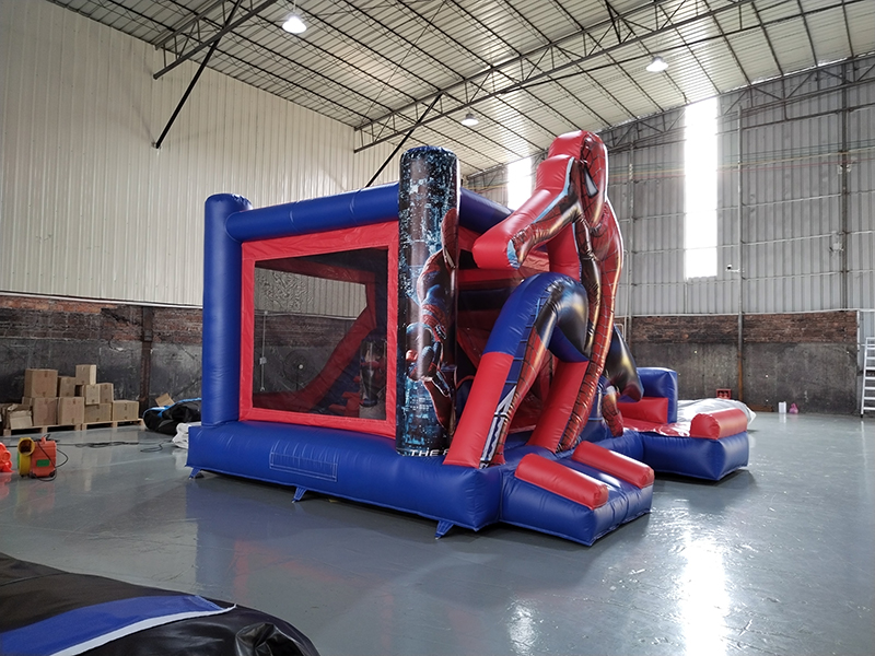 Superero-infiammabile-Combo-Bouncy-Castle-Event-Planner
