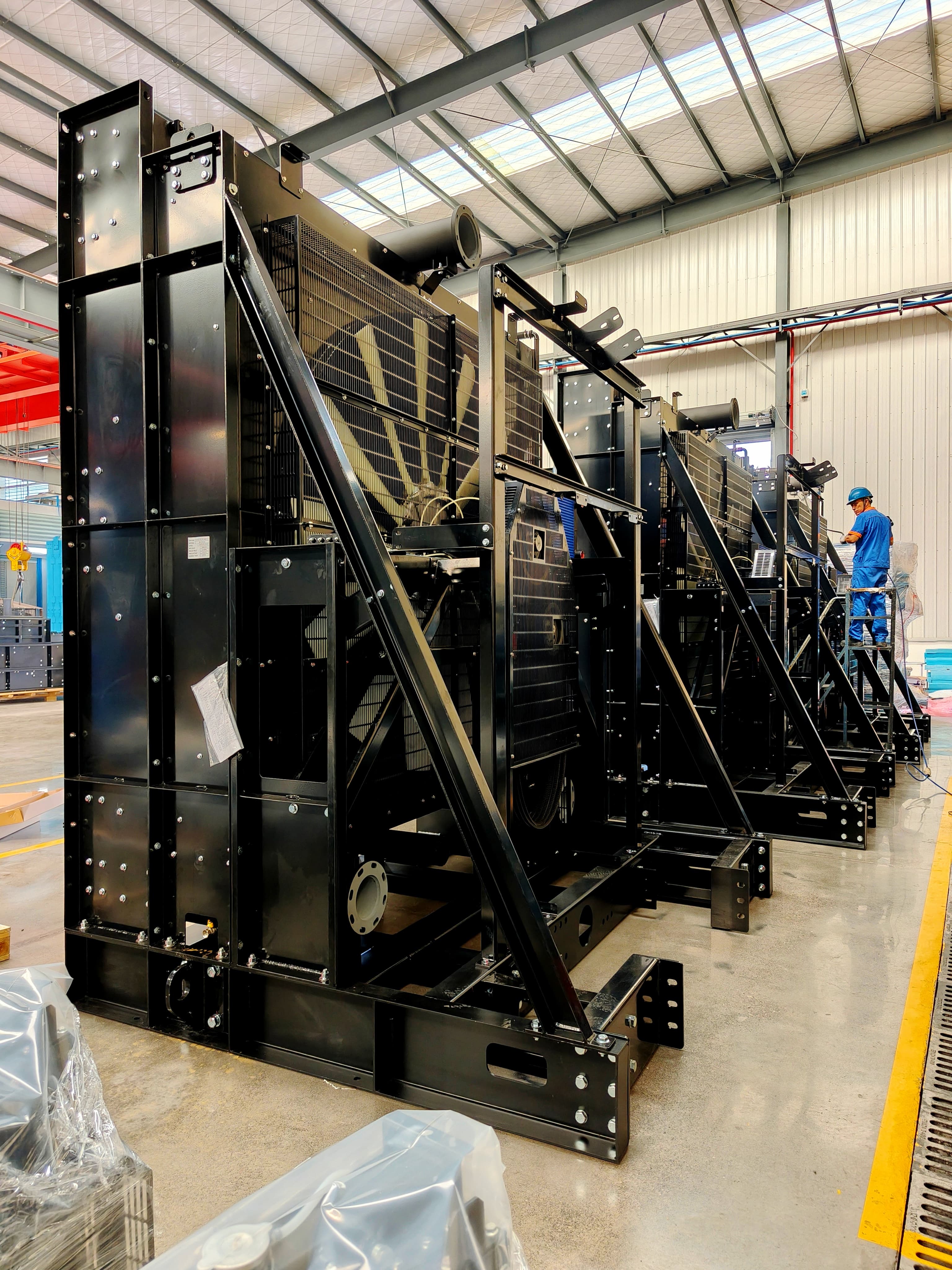 Bộ tản nhiệt chống ăn m&ograve;n lớn trong xưởng