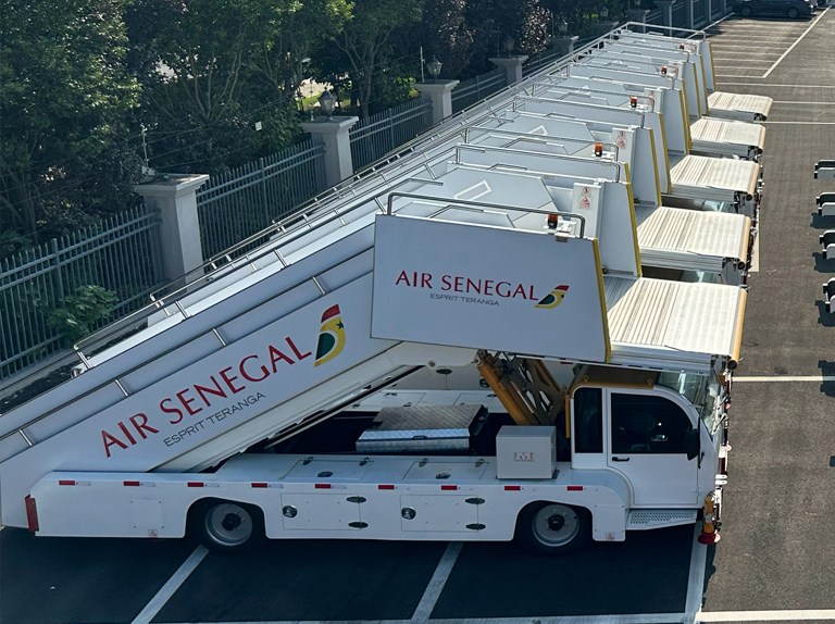 Dieselov&eacute; schodiště pro cestuj&iacute;c&iacute; Kl&iacute;čov&eacute; ukazatele v&yacute;konu pro konfiguraci 3 