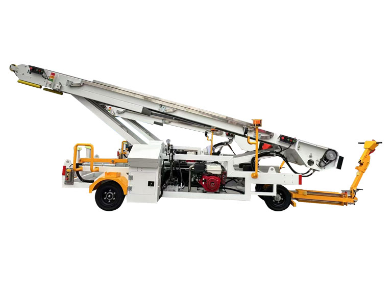 Chargeur de marchandises en vrac remorqu&eacute;