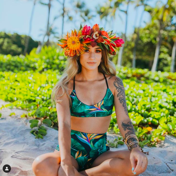 Welke badkleding is gebruikelijk op Hawa&iuml;?