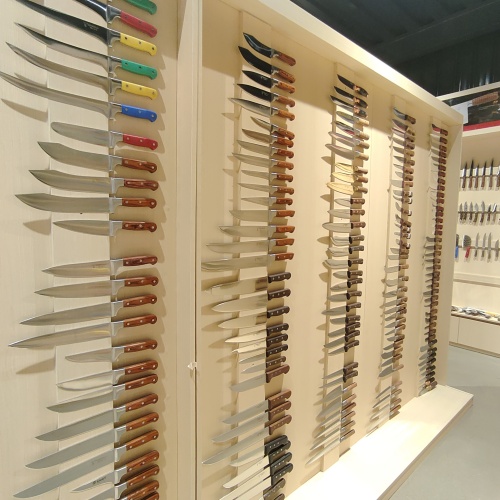 alıcılar i&ccedil;in bı&ccedil;ak showroomu