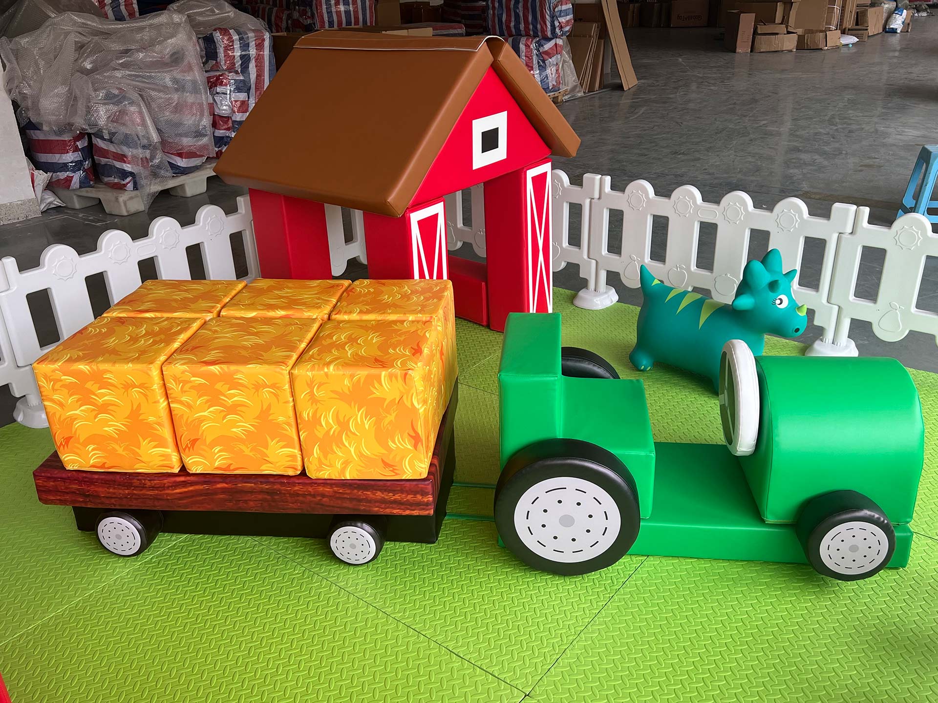 Weicher Indoor-Spielplatz, weiche Spielger&auml;te, Ballgrube f&uuml;r Partys
