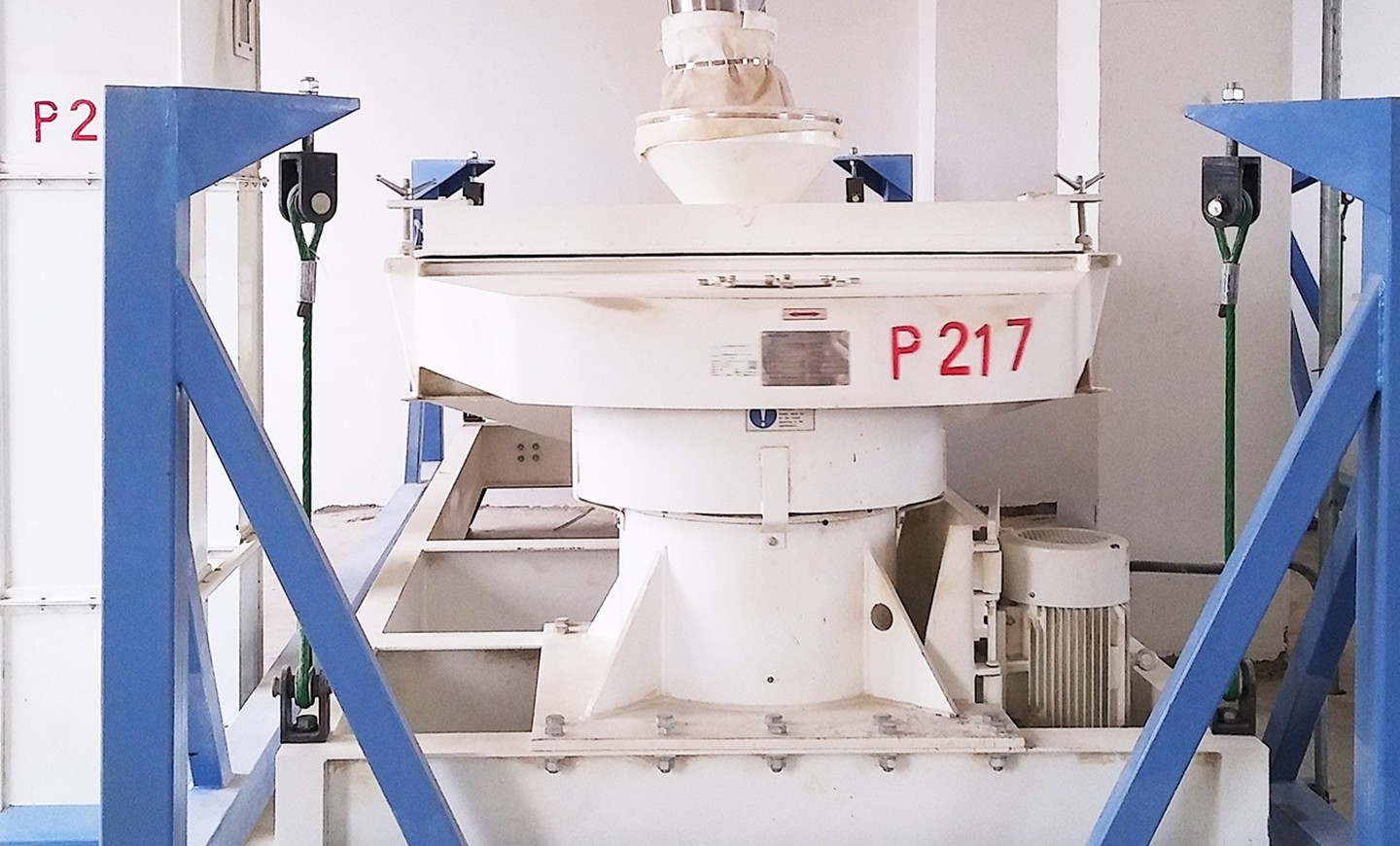 Industri Suapan Pengeluar Injap Rama-Rama Bebibir Berganda