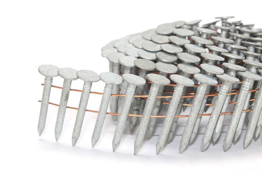 1-1/4 インチのコイル屋根釘