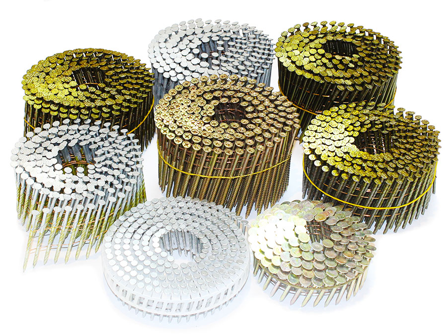 Clavos en espiral en clavadora para marcos.