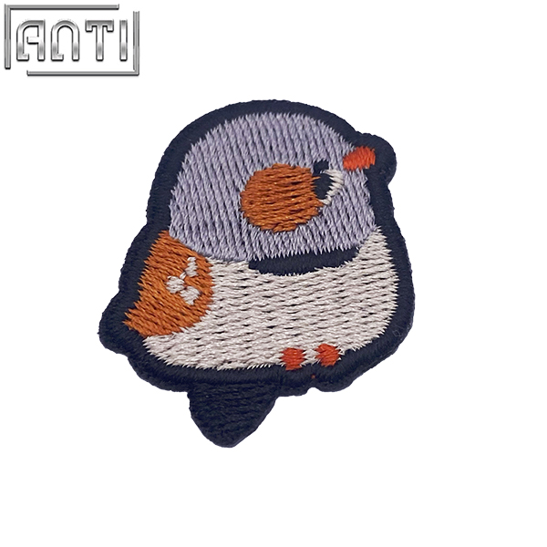 Custom Cartoon Lovely Yellow And White Birds Embroidery Accessories Unique Quality College Design Embroidery Applique Designs
