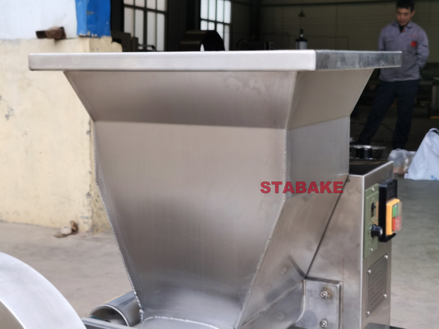 bakery dough divider