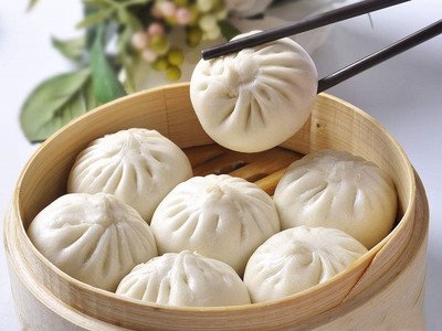 steamed stuffed momo
