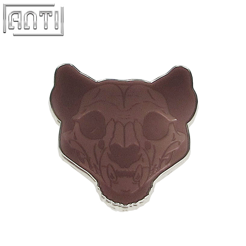 2021 Factory Direct Free Design Your Own High Quality Zinc Alloy Hard Enamel Badge 