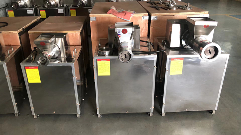 pasta making machine