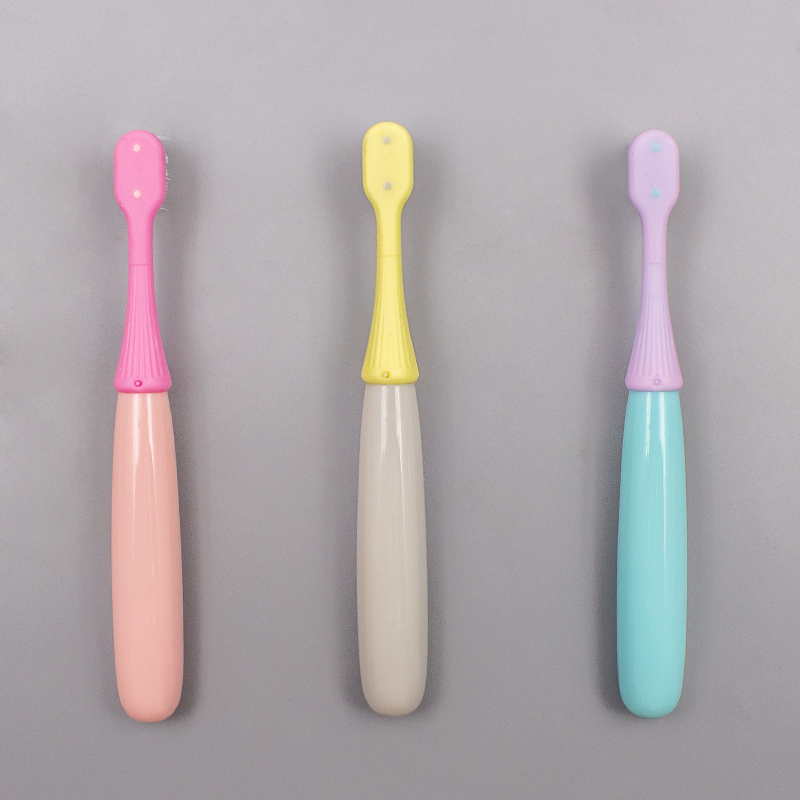 R7682: Forma de paraguas linda extra suave para niños Cepillo de dientes