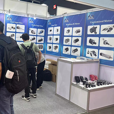 dod&aacute;vateľ bezkomut&aacute;torov&yacute;ch jednosmern&yacute;ch motorov