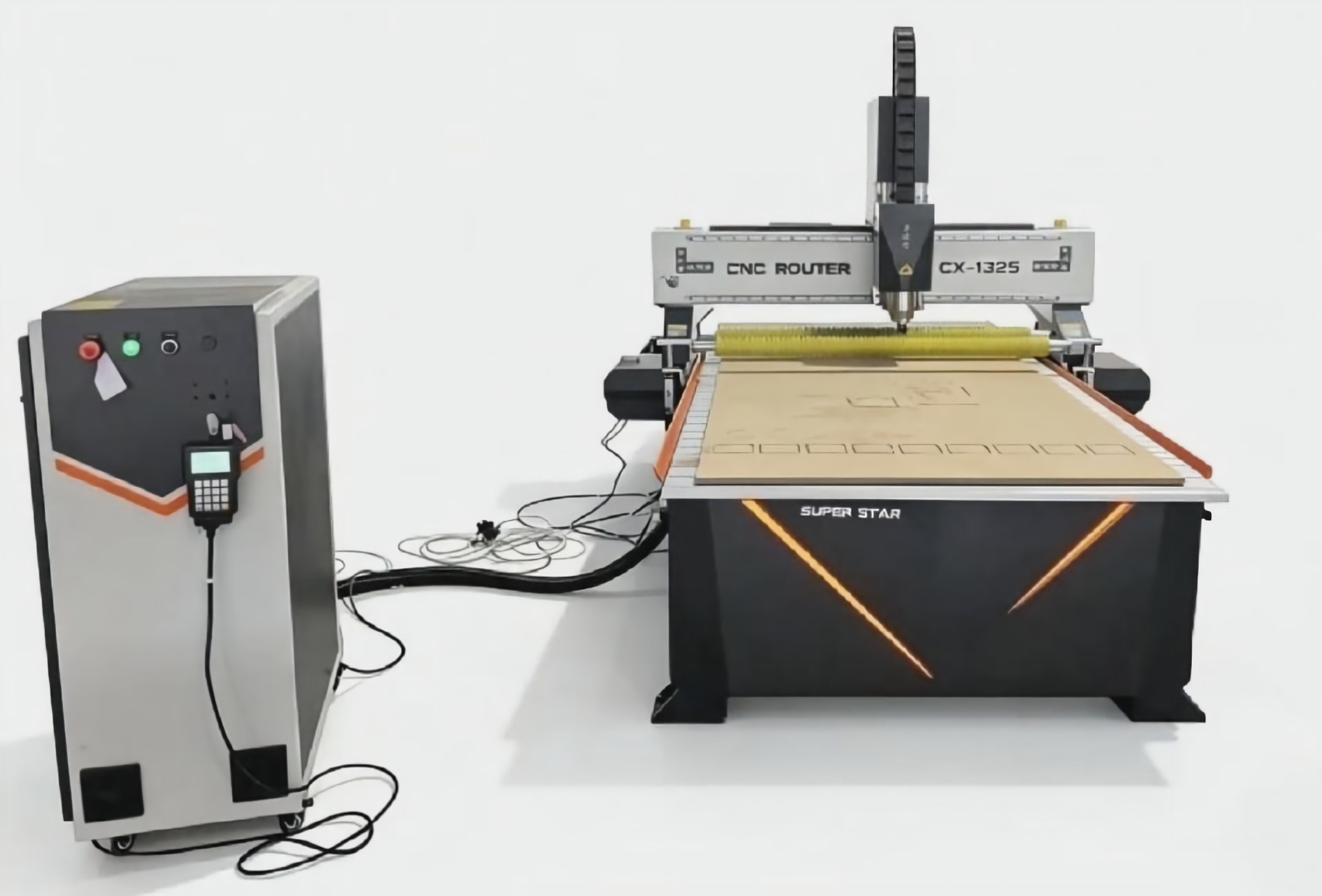 1325CNC-Router-Export nach Litauen | Fallstudie zum Schneiden und Reliefgravieren von Acryl mit 7,5 kW 