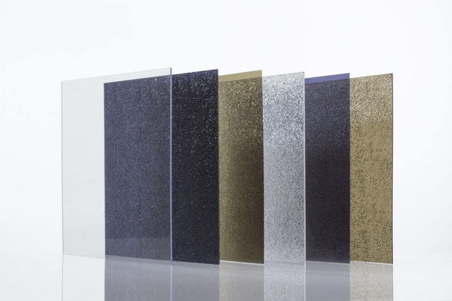 Εργοστάσιο στερεών φύλλων πολυανθρακικών