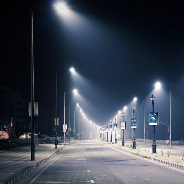 الإضاءة بالطاقة الشمسية تطورات المدن الذكية 