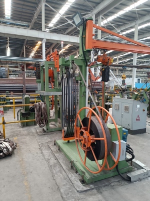 Acero templado azul de alta resistencia Fleje de Juhong Packing Materials que se utiliza con un sistema autom&aacute;tico Fleje gen&eacute;rico para asegurar cargas industriales de servicio pesado.